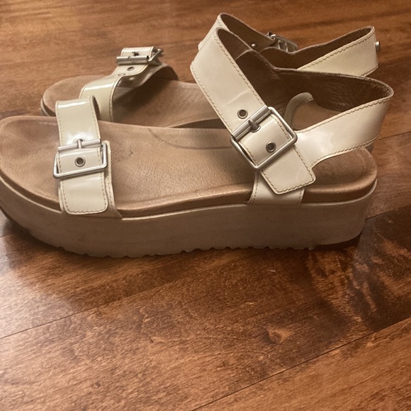 UGG Shoes - Ugg Angie Platform Sandals